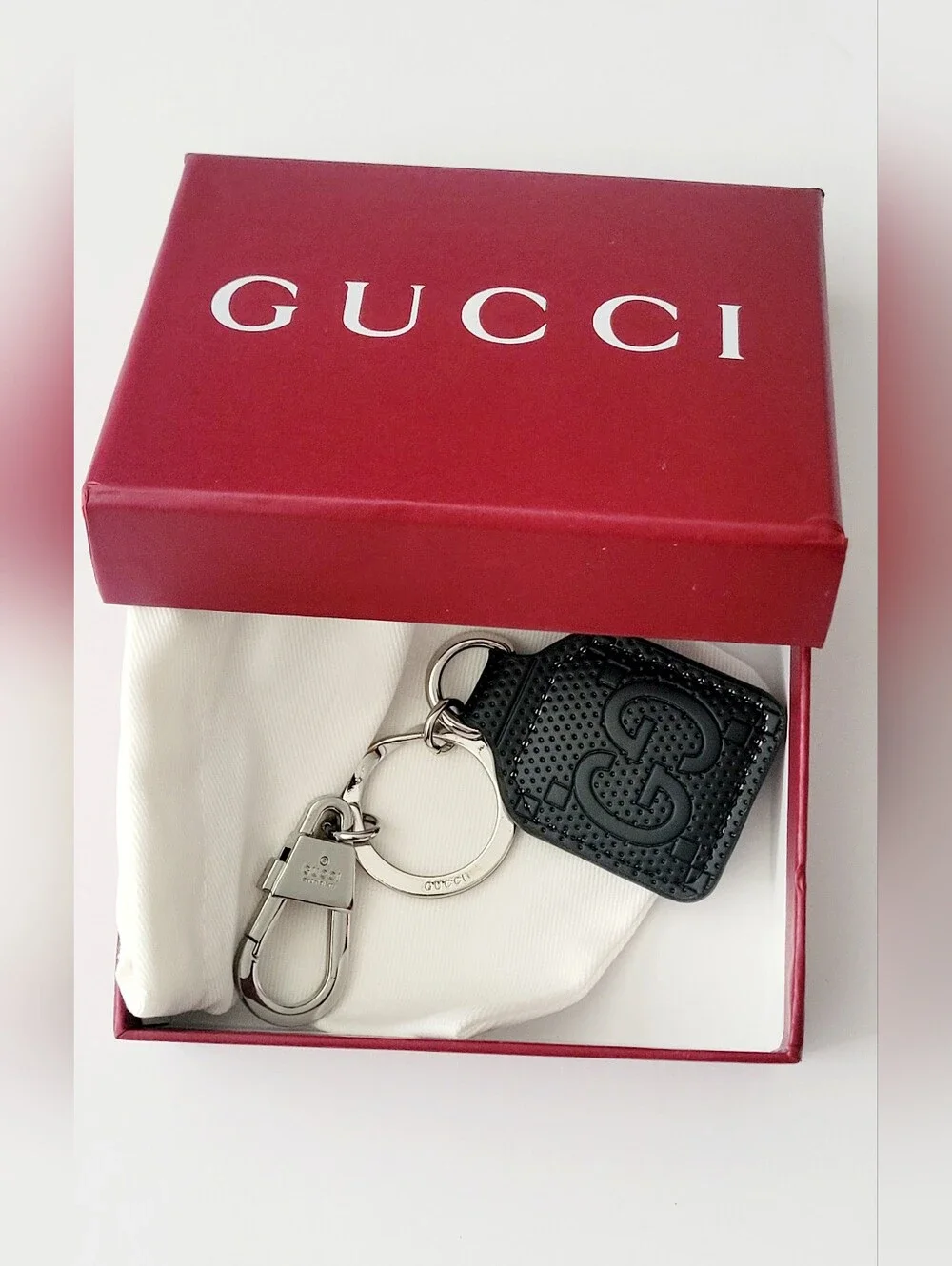🇮🇹Gucci Black Leather🖤 Tag Keyring with Silver-Tone Hardware✨️